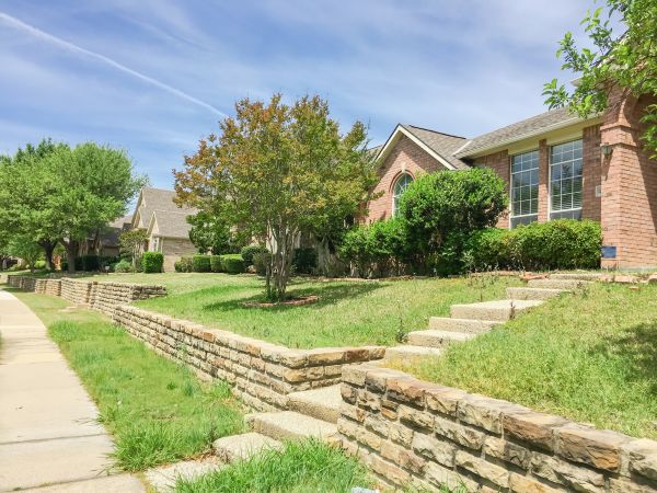 Sloped Yard Landscaping in Sun City Center